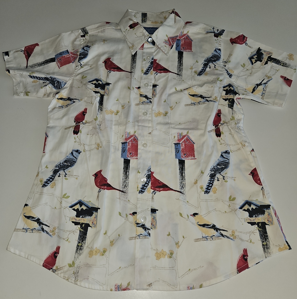 Natural Reflections Women's Short-Sleeve Bird Print Button Up Shirt